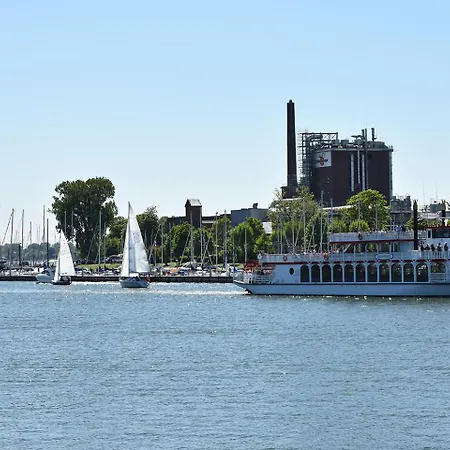 Marina Flair * Olpenitz